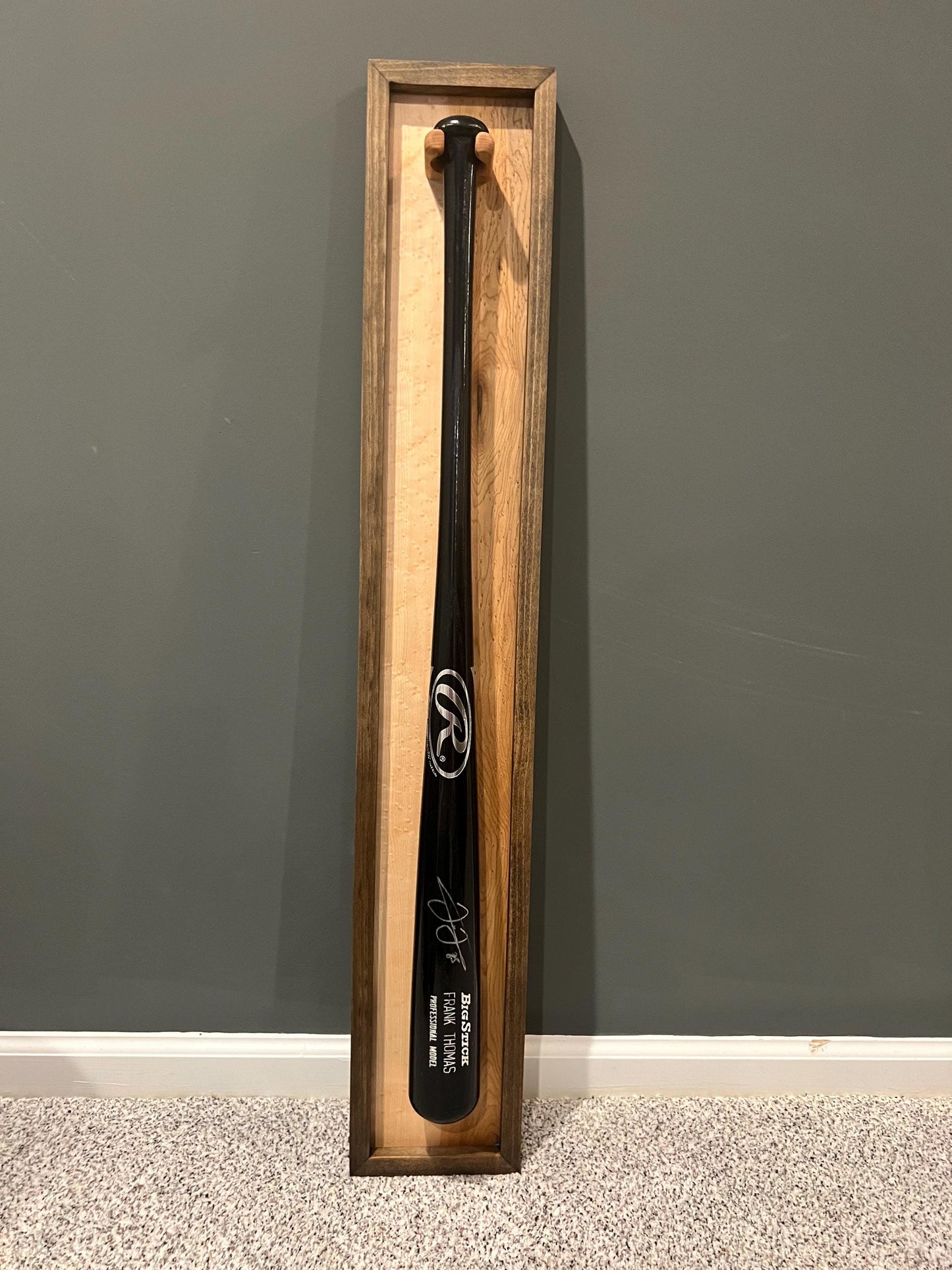 Baseball Bat Display - Autographed Bat / Memorabilia Wall Mount Holder - Handmade to Order